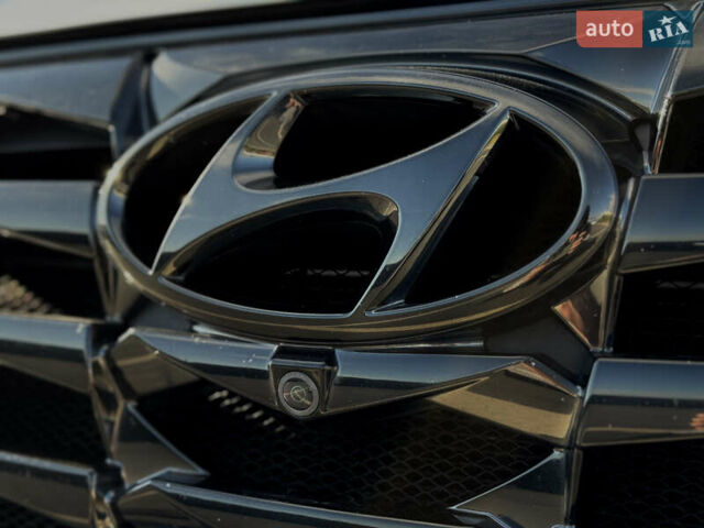 Белый Хендай Туксон, объемом двигателя 2 л и пробегом 147 тыс. км за 23700 $, фото 96 на Automoto.ua