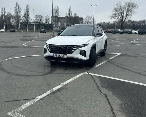 Білий Хендай Туксон, об'ємом двигуна 1.6 л та пробігом 95 тис. км за 31000 $, фото 7 на Automoto.ua