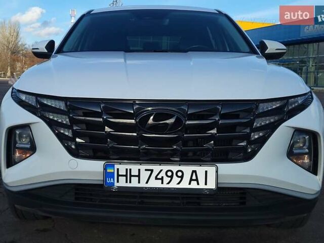 Белый Хендай Туксон, объемом двигателя 2 л и пробегом 108 тыс. км за 27999 $, фото 8 на Automoto.ua