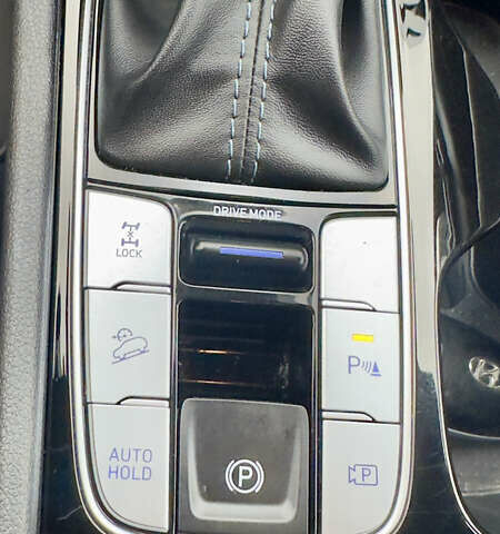 Білий Хендай Туксон, об'ємом двигуна 2 л та пробігом 67 тис. км за 24500 $, фото 23 на Automoto.ua