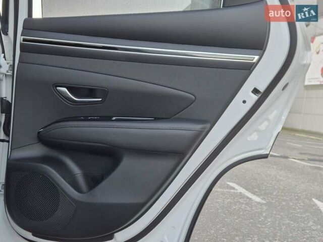 Білий Хендай Туксон, об'ємом двигуна 1.6 л та пробігом 42 тис. км за 32500 $, фото 74 на Automoto.ua
