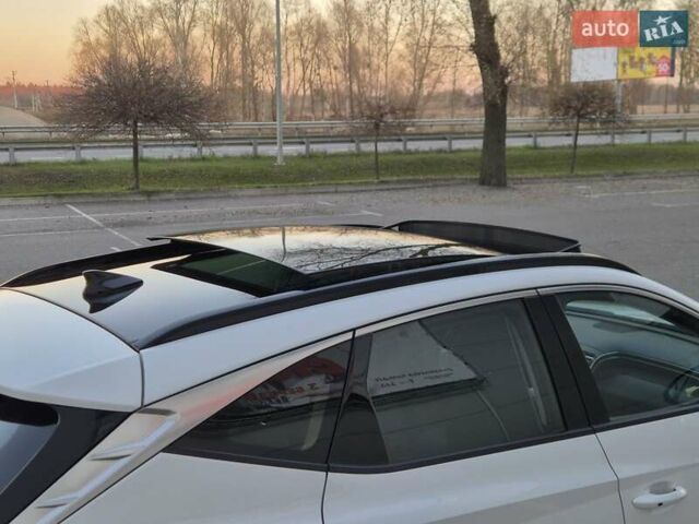Білий Хендай Туксон, об'ємом двигуна 1.6 л та пробігом 42 тис. км за 32500 $, фото 17 на Automoto.ua