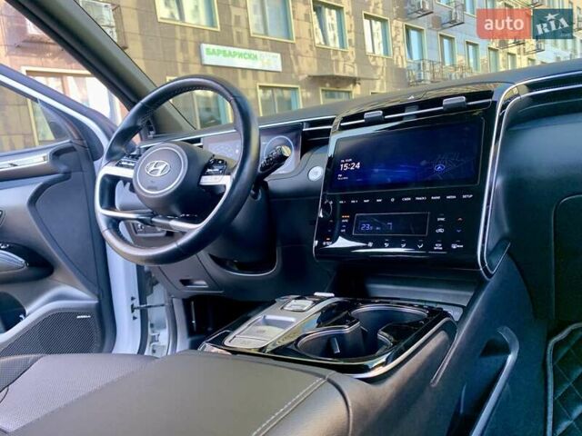 Белый Хендай Туксон, объемом двигателя 1.6 л и пробегом 93 тыс. км за 32999 $, фото 14 на Automoto.ua