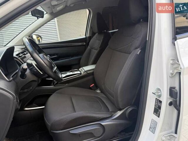 Белый Хендай Туксон, объемом двигателя 1.6 л и пробегом 69 тыс. км за 28990 $, фото 6 на Automoto.ua