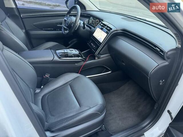 Білий Хендай Туксон, об'ємом двигуна 1.6 л та пробігом 43 тис. км за 32900 $, фото 35 на Automoto.ua