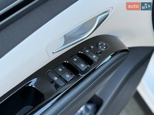 Білий Хендай Туксон, об'ємом двигуна 2 л та пробігом 37 тис. км за 28500 $, фото 9 на Automoto.ua