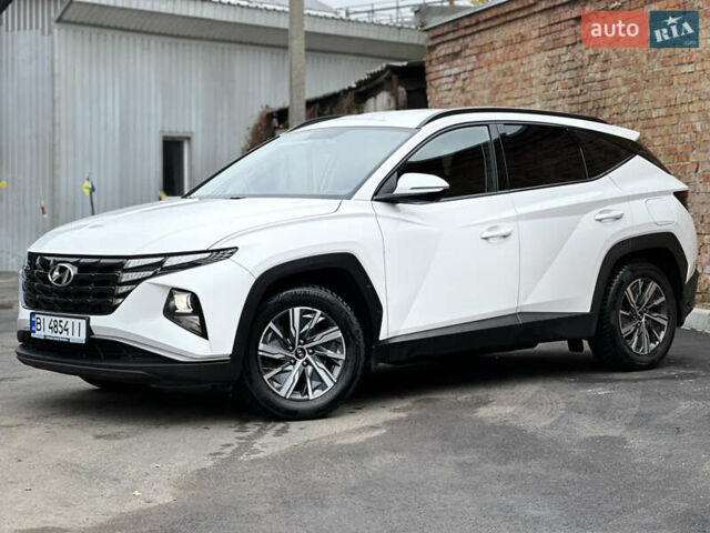 Белый Хендай Туксон, объемом двигателя 2 л и пробегом 123 тыс. км за 22800 $, фото 4 на Automoto.ua