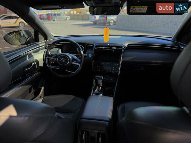 Белый Хендай Туксон, объемом двигателя 2 л и пробегом 147 тыс. км за 23700 $, фото 68 на Automoto.ua