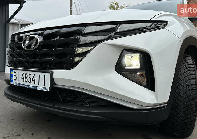 Белый Хендай Туксон, объемом двигателя 2 л и пробегом 123 тыс. км за 22800 $, фото 28 на Automoto.ua