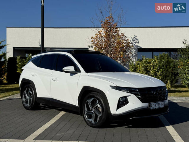 Белый Хендай Туксон, объемом двигателя 2 л и пробегом 147 тыс. км за 23700 $, фото 66 на Automoto.ua