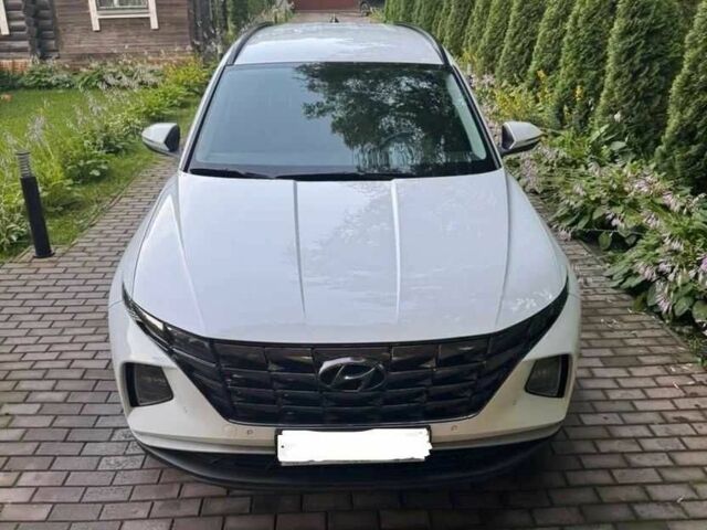 Білий Хендай Туксон, об'ємом двигуна 2 л та пробігом 60 тис. км за 20000 $, фото 2 на Automoto.ua