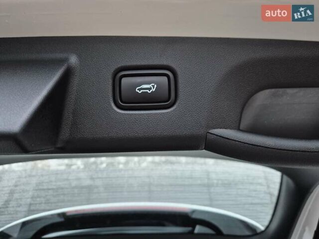 Білий Хендай Туксон, об'ємом двигуна 1.6 л та пробігом 41 тис. км за 33600 $, фото 37 на Automoto.ua