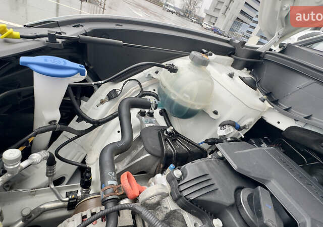 Білий Хендай Туксон, об'ємом двигуна 2 л та пробігом 67 тис. км за 24500 $, фото 57 на Automoto.ua