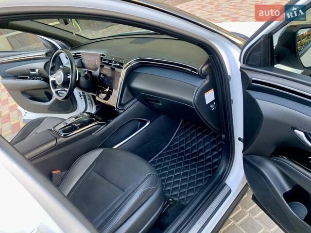 Белый Хендай Туксон, объемом двигателя 1.6 л и пробегом 97 тыс. км за 32800 $, фото 61 на Automoto.ua