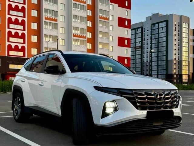 Білий Хендай Туксон, об'ємом двигуна 2 л та пробігом 65 тис. км за 21000 $, фото 2 на Automoto.ua