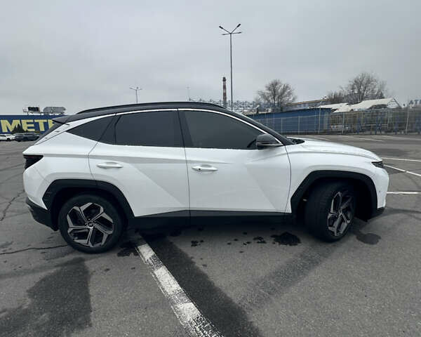 Білий Хендай Туксон, об'ємом двигуна 1.6 л та пробігом 95 тис. км за 31000 $, фото 12 на Automoto.ua
