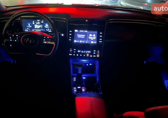 Білий Хендай Туксон, об'ємом двигуна 2 л та пробігом 67 тис. км за 24500 $, фото 12 на Automoto.ua