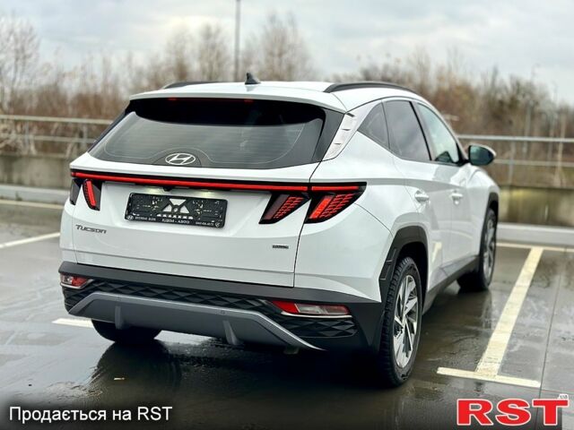 Белый Хендай Туксон, объемом двигателя 2 л и пробегом 67 тыс. км за 24500 $, фото 5 на Automoto.ua