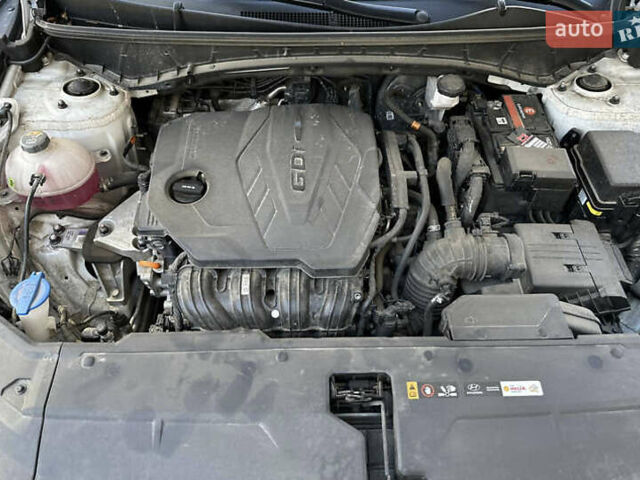 Белый Хендай Туксон, объемом двигателя 2.5 л и пробегом 47 тыс. км за 30000 $, фото 21 на Automoto.ua