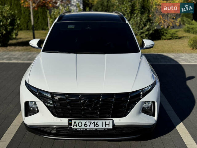 Белый Хендай Туксон, объемом двигателя 2 л и пробегом 147 тыс. км за 23700 $, фото 11 на Automoto.ua