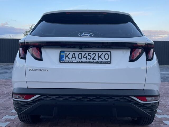 Белый Хендай Туксон, объемом двигателя 2 л и пробегом 36 тыс. км за 23900 $, фото 11 на Automoto.ua