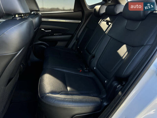 Белый Хендай Туксон, объемом двигателя 2 л и пробегом 147 тыс. км за 23700 $, фото 85 на Automoto.ua