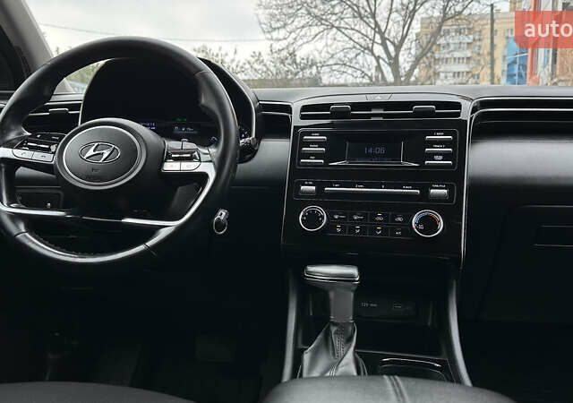 Белый Хендай Туксон, объемом двигателя 2 л и пробегом 123 тыс. км за 22800 $, фото 44 на Automoto.ua