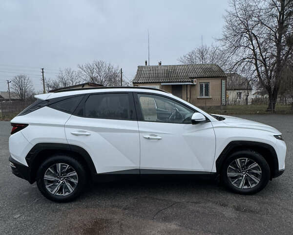 Белый Хендай Туксон, объемом двигателя 2 л и пробегом 89 тыс. км за 28100 $, фото 4 на Automoto.ua