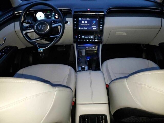 Белый Хендай Туксон, объемом двигателя 2.5 л и пробегом 45 тыс. км за 6500 $, фото 7 на Automoto.ua