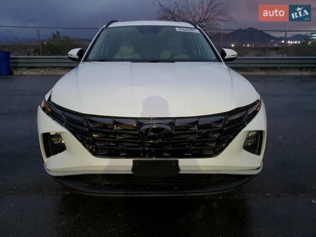 Білий Хендай Туксон, об'ємом двигуна 2.49 л та пробігом 45 тис. км за 6500 $, фото 4 на Automoto.ua