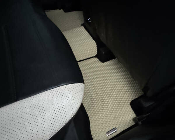 Белый Хендай Туксон, объемом двигателя 2 л и пробегом 89 тыс. км за 28100 $, фото 15 на Automoto.ua