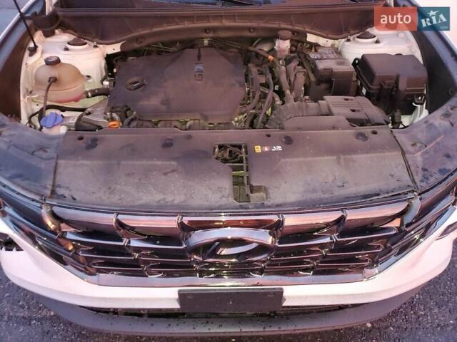 Білий Хендай Туксон, об'ємом двигуна 2.49 л та пробігом 45 тис. км за 6500 $, фото 10 на Automoto.ua