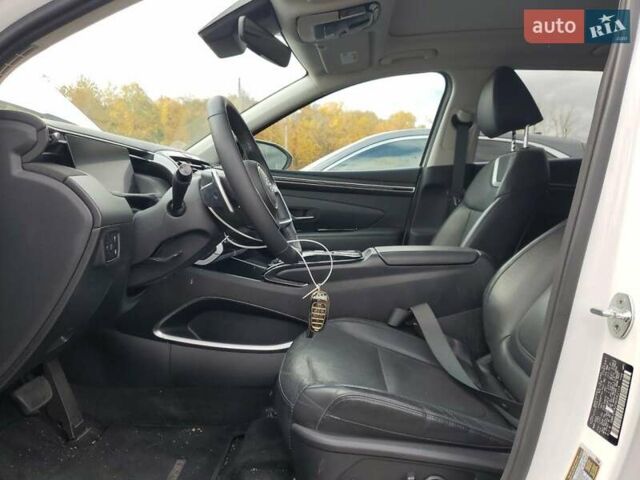 Белый Хендай Туксон, объемом двигателя 1.6 л и пробегом 33 тыс. км за 14147 $, фото 6 на Automoto.ua