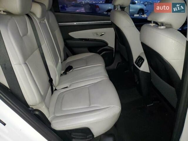 Білий Хендай Туксон, об'ємом двигуна 2.49 л та пробігом 45 тис. км за 6500 $, фото 9 на Automoto.ua