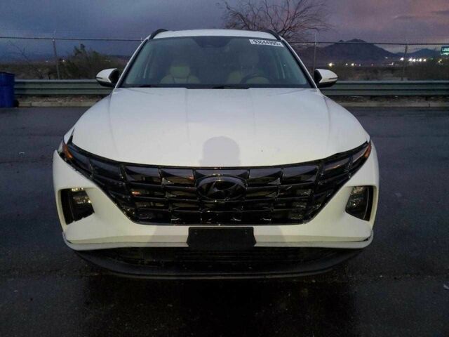 Белый Хендай Туксон, объемом двигателя 2.5 л и пробегом 45 тыс. км за 6500 $, фото 4 на Automoto.ua