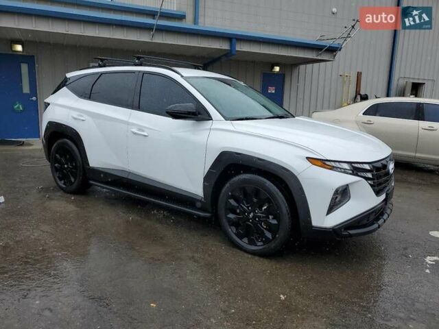 Білий Хендай Туксон, об'ємом двигуна 2.5 л та пробігом 101 тис. км за 7200 $, фото 3 на Automoto.ua