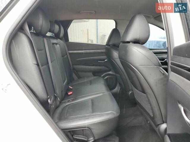 Білий Хендай Туксон, об'ємом двигуна 2.5 л та пробігом 101 тис. км за 7200 $, фото 9 на Automoto.ua