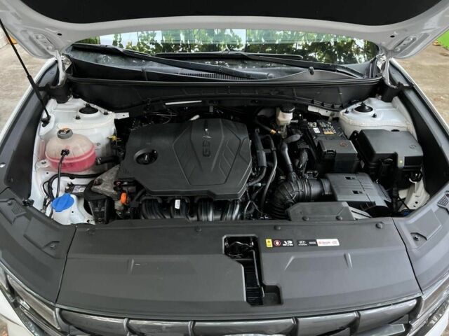 Белый Хендай Туксон, объемом двигателя 2.5 л и пробегом 9 тыс. км за 16000 $, фото 8 на Automoto.ua