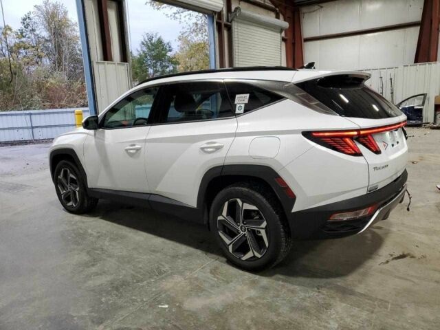 Белый Хендай Туксон, объемом двигателя 1.6 л и пробегом 8 тыс. км за 9000 $, фото 1 на Automoto.ua