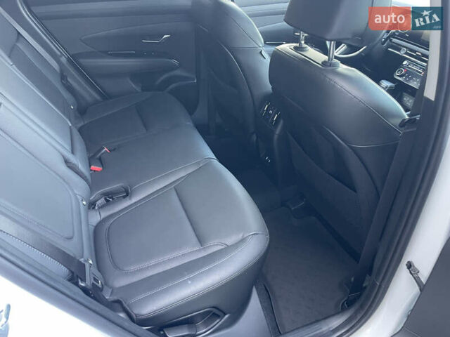 Белый Хендай Туксон, объемом двигателя 2.5 л и пробегом 3 тыс. км за 38243 $, фото 8 на Automoto.ua