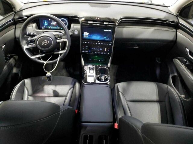 Белый Хендай Туксон, объемом двигателя 1.6 л и пробегом 8 тыс. км за 9000 $, фото 7 на Automoto.ua