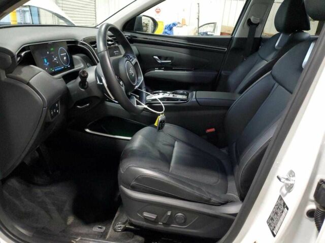 Белый Хендай Туксон, объемом двигателя 1.6 л и пробегом 8 тыс. км за 9000 $, фото 6 на Automoto.ua