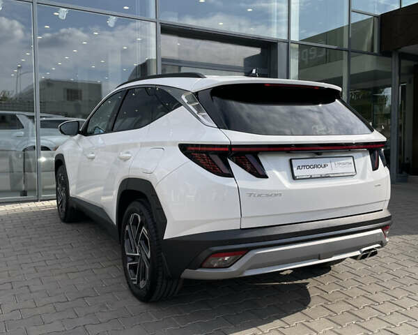 Белый Хендай Туксон, объемом двигателя 2.5 л и пробегом 2 тыс. км за 39500 $, фото 32 на Automoto.ua