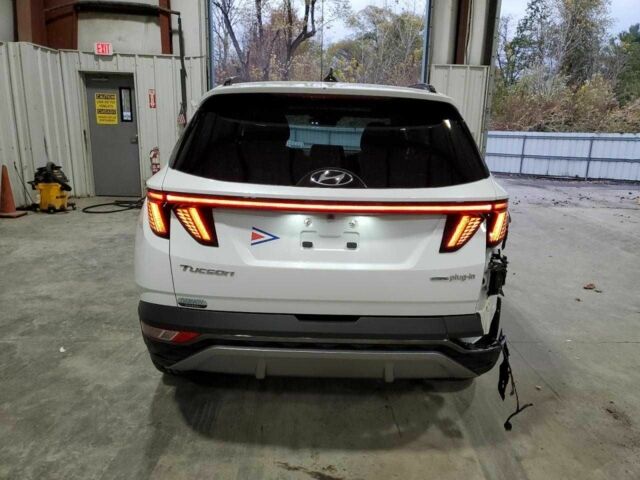 Белый Хендай Туксон, объемом двигателя 1.6 л и пробегом 8 тыс. км за 9000 $, фото 5 на Automoto.ua