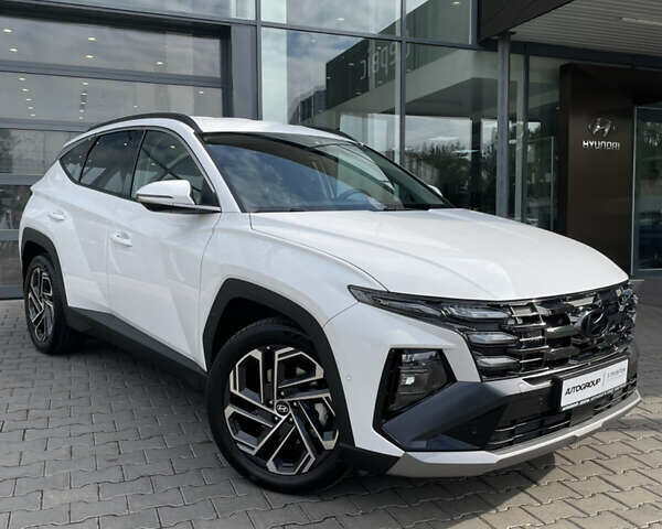 Белый Хендай Туксон, объемом двигателя 2.5 л и пробегом 2 тыс. км за 39500 $, фото 2 на Automoto.ua