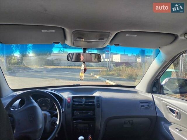 Бежевий Хендай Туксон, об'ємом двигуна 2 л та пробігом 233 тис. км за 6200 $, фото 1 на Automoto.ua