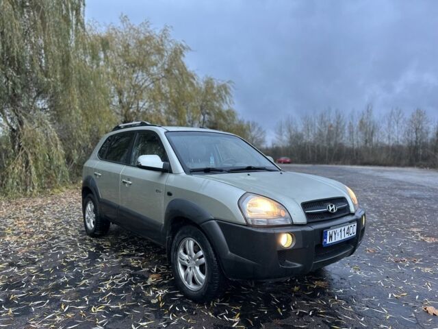 Бежевый Хендай Туксон, объемом двигателя 2 л и пробегом 247 тыс. км за 3500 $, фото 6 на Automoto.ua