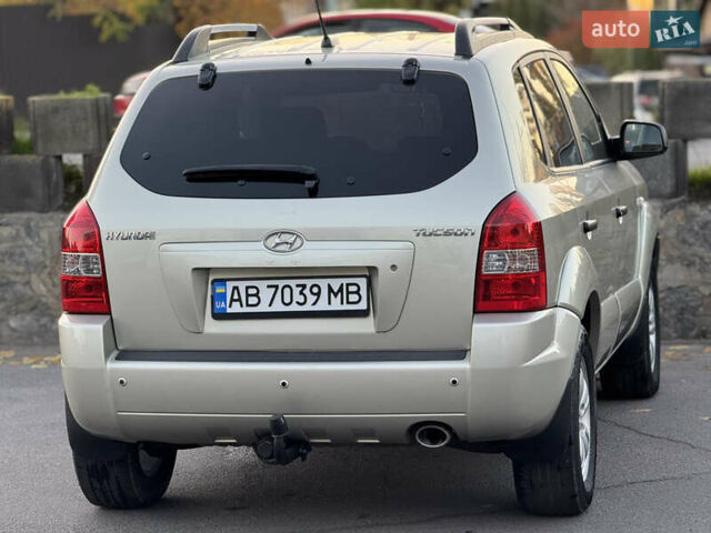 Бежевий Хендай Туксон, об'ємом двигуна 2 л та пробігом 256 тис. км за 8700 $, фото 7 на Automoto.ua