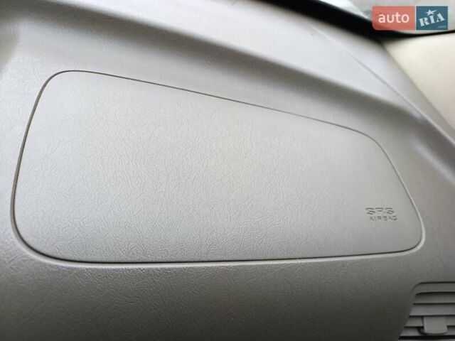 Бежевый Хендай Туксон, объемом двигателя 2.7 л и пробегом 191 тыс. км за 6800 $, фото 8 на Automoto.ua