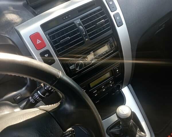 Бежевый Хендай Туксон, объемом двигателя 2 л и пробегом 184 тыс. км за 7800 $, фото 21 на Automoto.ua